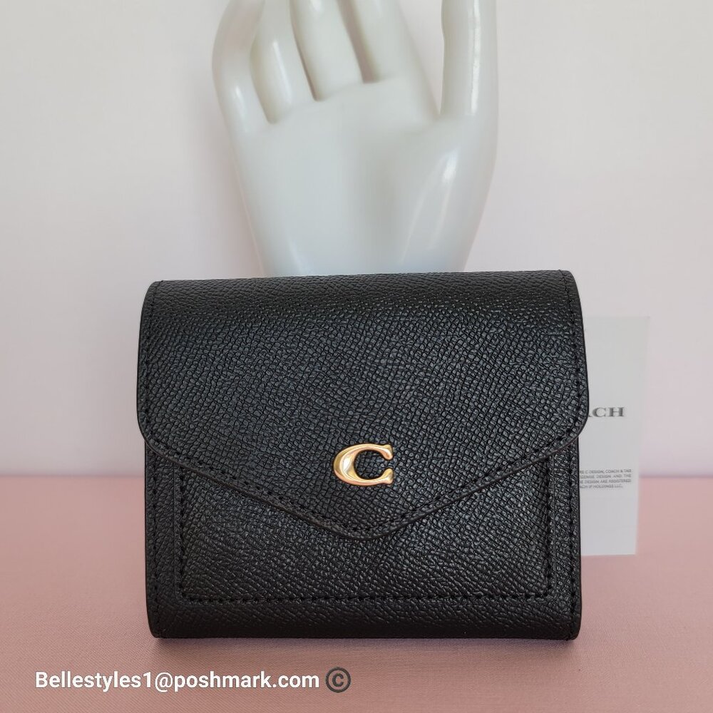 COACH Wyn Crossgrain Leather Small Leather Wallet- Black color 🎈$89. ⭐ - Picture 6 of 16